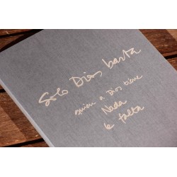 304-NADA TE TURBE - A5 encolado color antracita (gris). NAD-219-GRI · PAP304