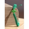Pulsera macrame cruz de piedra verde Mod1536