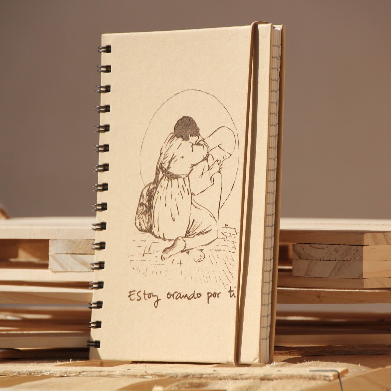 501-PEREGRINO ORADO. A5 espiral kraft con elástico natural. PER-204 · PAP501