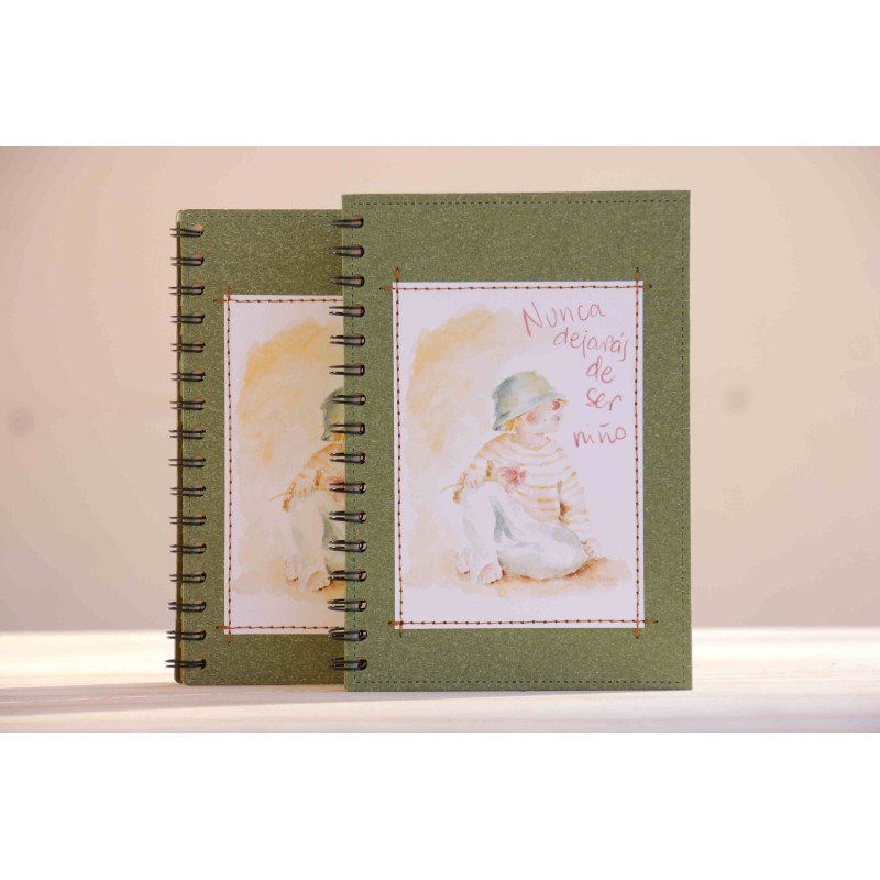 41-NUNCA DEJARÁS DE SER NIÑO. A5 espiral hojas recicladas kraft verde. SER-210-VER