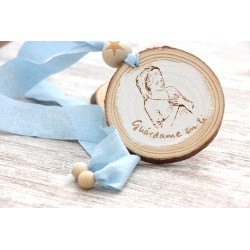 Medallón de la Virgen para cuna Lazo azul simple. Guárdame en ti. BEP-lazoAz3 · NENU102