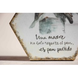 Azulejo Una madre no solo reparte el pan, es pan partido · AZU3205 · ARTE3205
