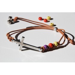 Pulsera cruz cuero 1006