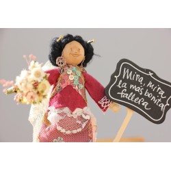 Fallera: Mira, mira, la mas bonita fallera que baila en la paellera. K082 · REG82